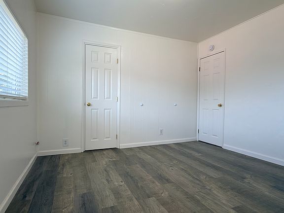 4th image of 210 S 1st St #A
