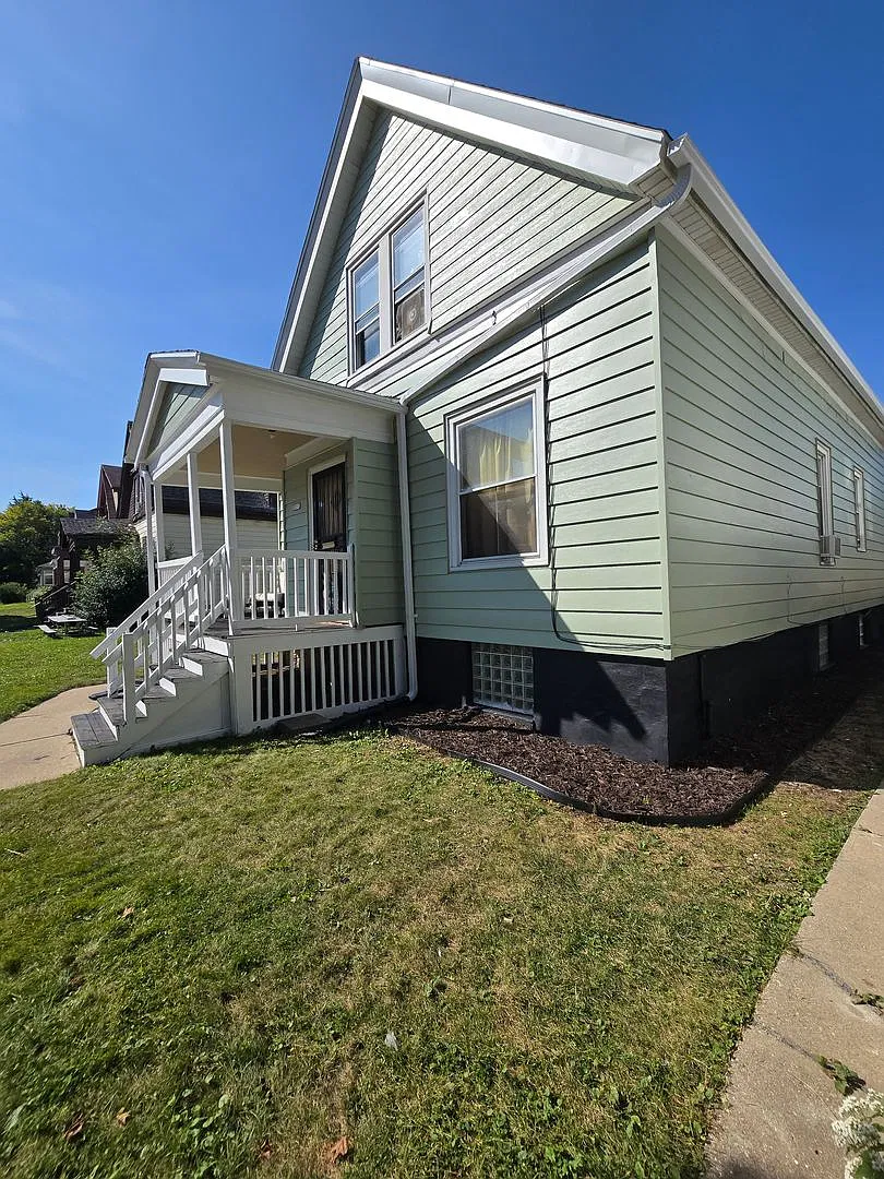 Freshly Renovated Two-Bedroom Single-Family Home in Milwaukee — Photo 4