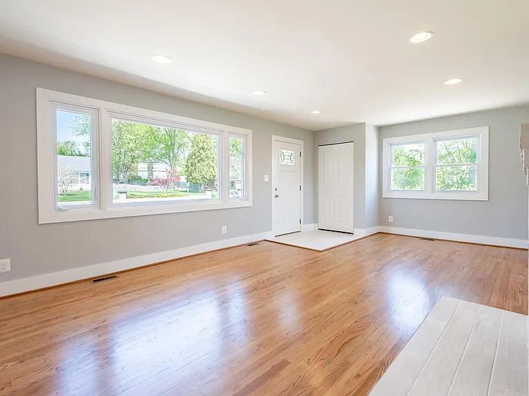 105 Meadow Rd — Photo 36