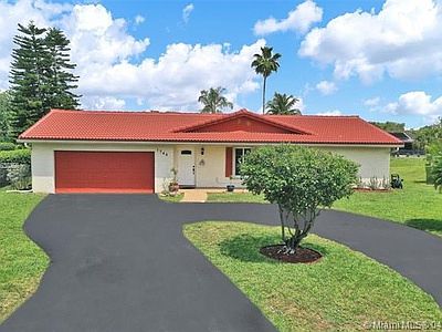 1st image of 1746 NW 84th Dr