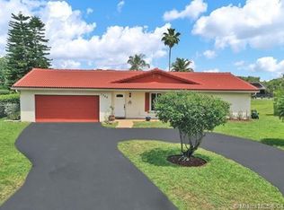 1746 NW 84th Dr, Coral Springs, FL 33071