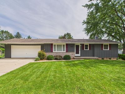 910 Velsen Rd, Green Bay, WI, 54313