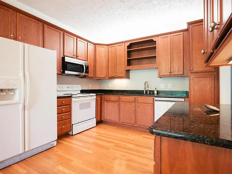 3119 Tristan Dr — Photo 6