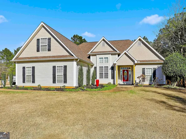 74 Fieldstone Farms Dr, Senoia, GA 30276