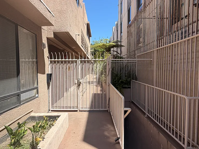 1238 S Holt Ave #2 — Photo 48