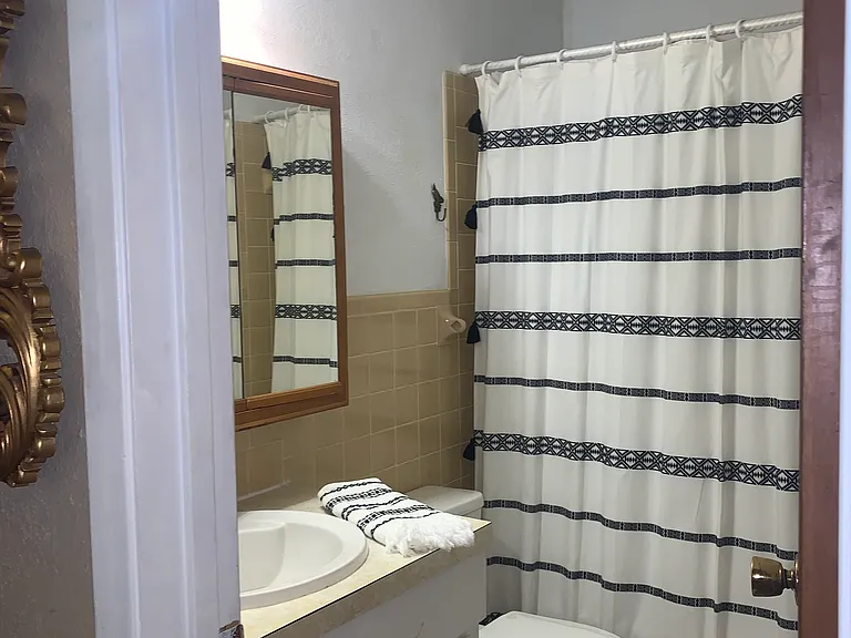 909 Seymore Cir — Photo 7