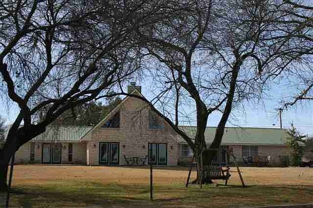 1st image of 108 Sprucewood Dr