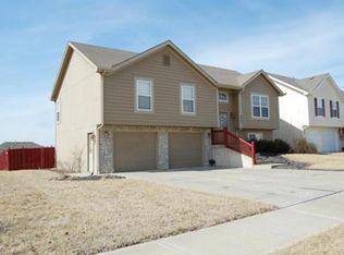 4422 Garland St, Leavenworth, KS 66048