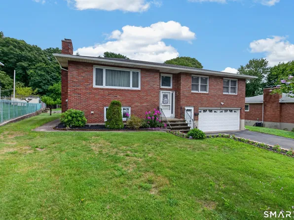 124 Judith Lane, Waterbury, CT 06704