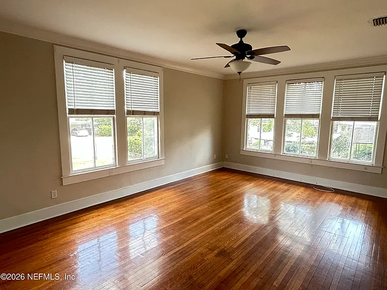 1556 Dancy St — Photo 9