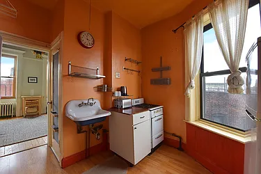 Rented by Verus Real Estate