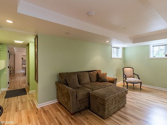 5th image of 211 N Marion St #G