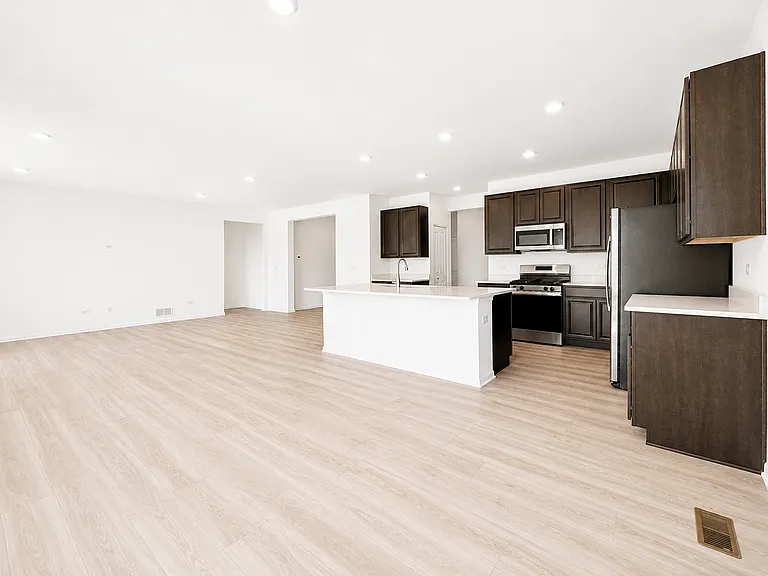 Living room, Dining area, Kitchen
