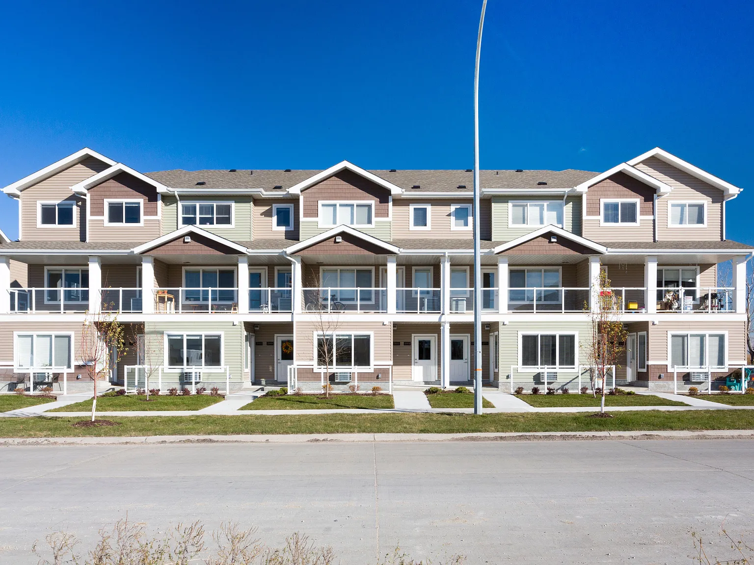 Element Townhomes in West Transcona — Photo 2