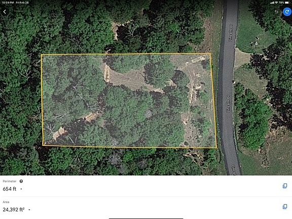 3rd image of 128 Lincoln Dr