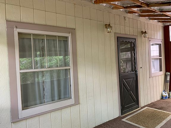 Side Entrance to Kitchen