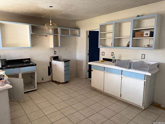 3rd image of 6626 SPRING HAVEN ST