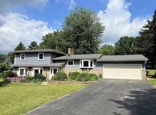 2344 Oklahoma Ct, Rochester Hills, MI 48309