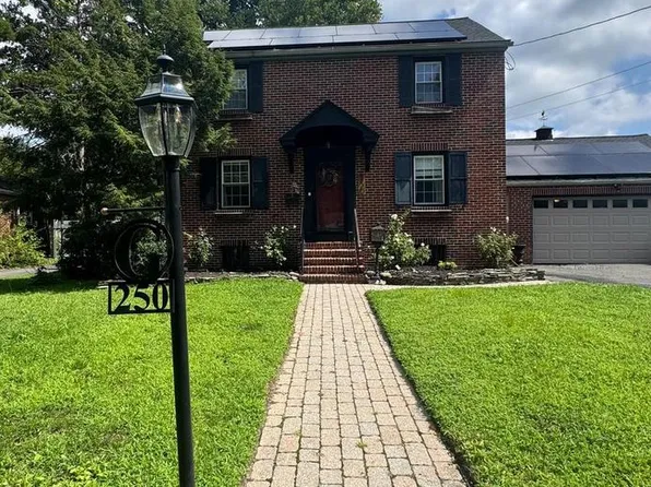 250 Dubois Ave, Woodbury, NJ 08096