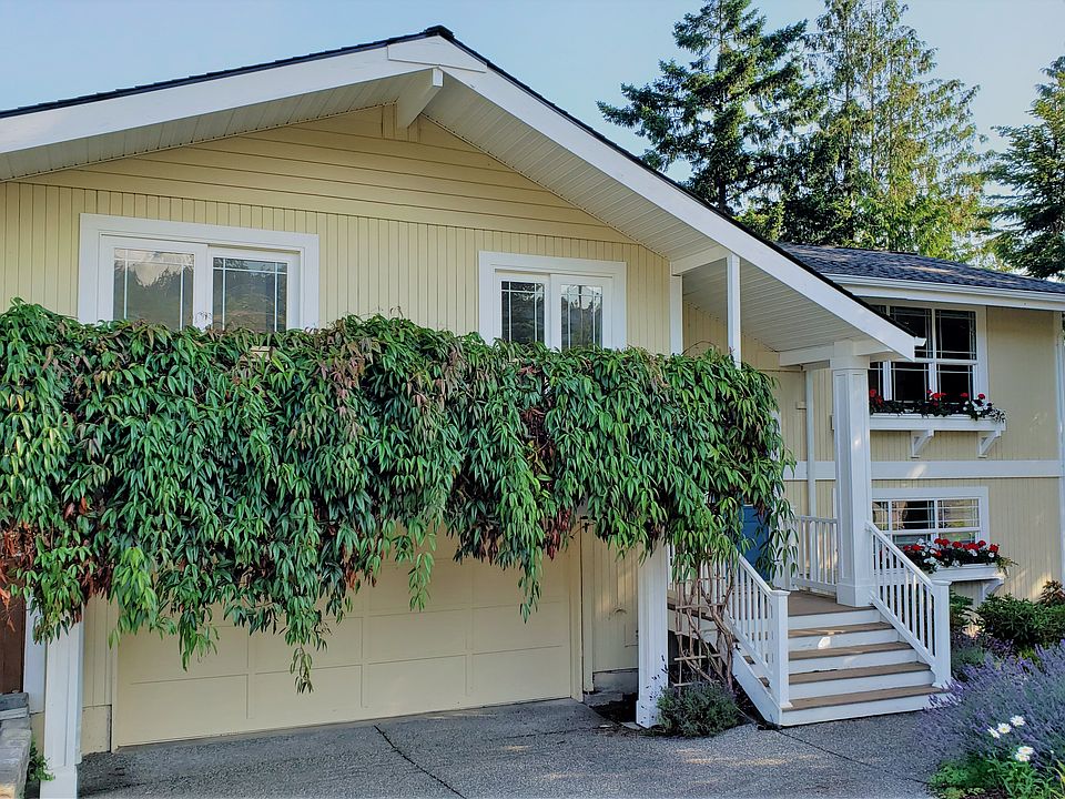 2nd image of 3002 W 2nd St
