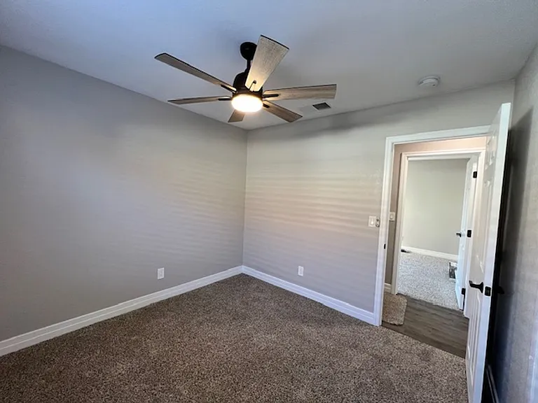 2526 Wolverton Ave — Photo 11