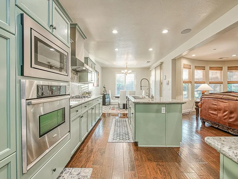 10509 N Sierra Vista Ave — Photo 10