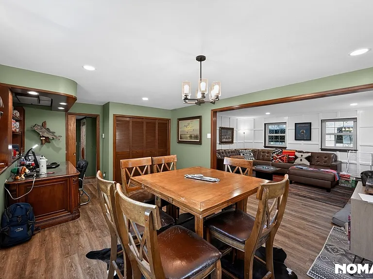 6913 Wolff St — Photo 23