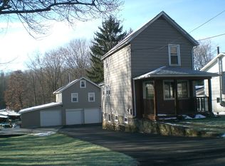 30 Rockwood Ave, Oil City, PA 16301