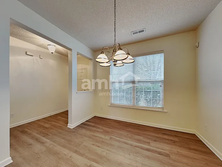 6004 Glen Way Dr — Photo 6