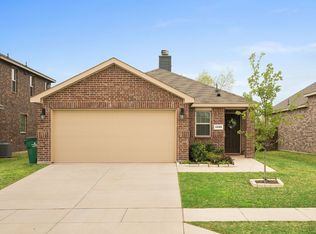 1408 Cheyenne Dr, Aubrey, TX 76227