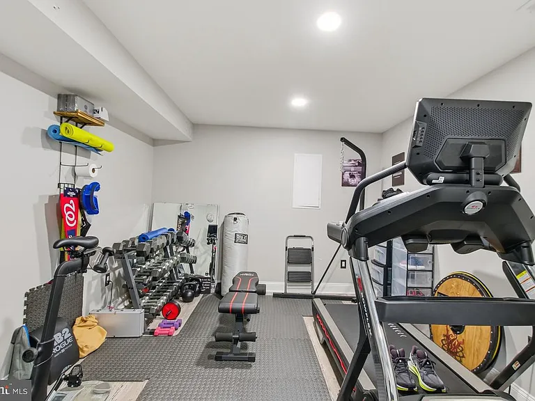 14997 Grassy Knoll Ct — Photo 42