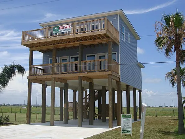 13102 John Reynolds Rd., Galveston, TX 77554