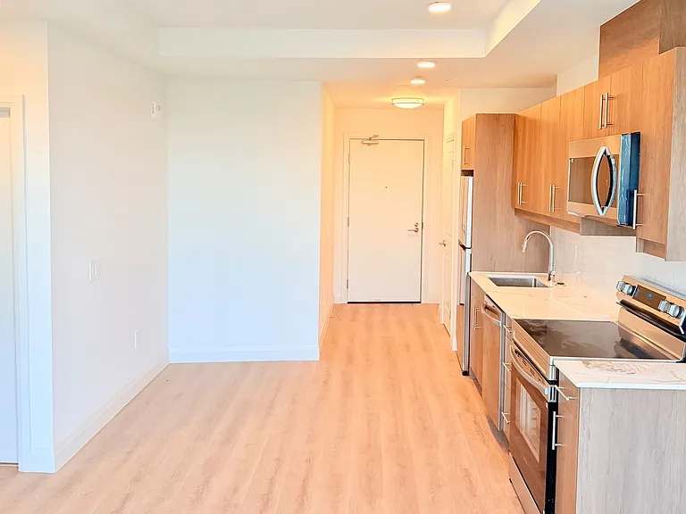 1333 Weber St E #1510 — Photo 1