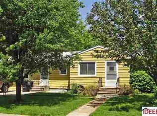460 Vine St, Springfield, NE 68059