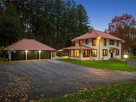 2nd image of 28 Jordan Rd