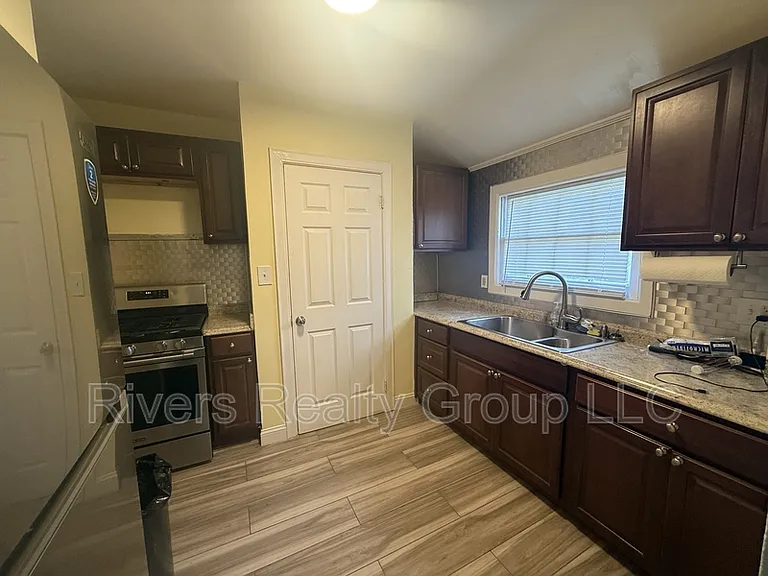 16555 W Parkway St — Photo 5