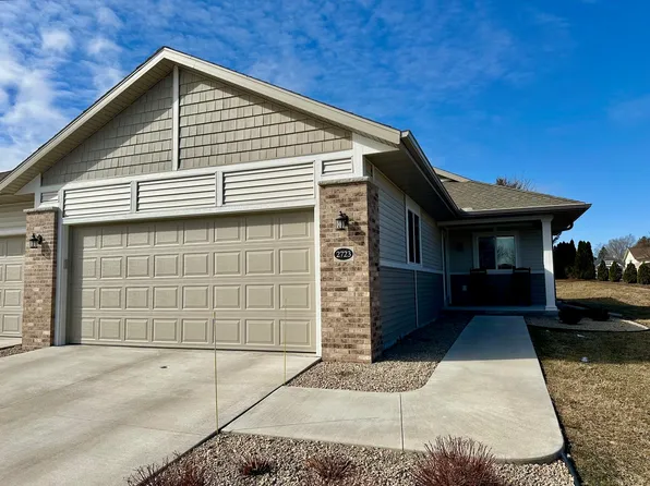 2723 River Ln, Two Rivers, WI 54241