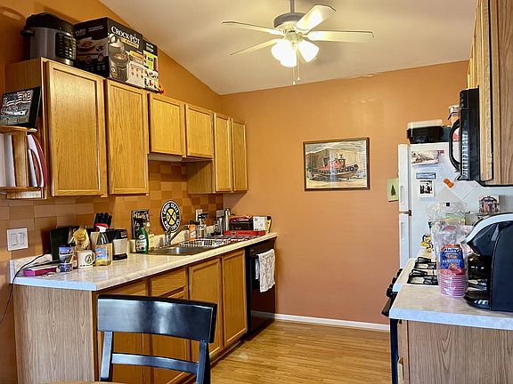 3rd image of 1248 N Red Oak Cir Unit 4
