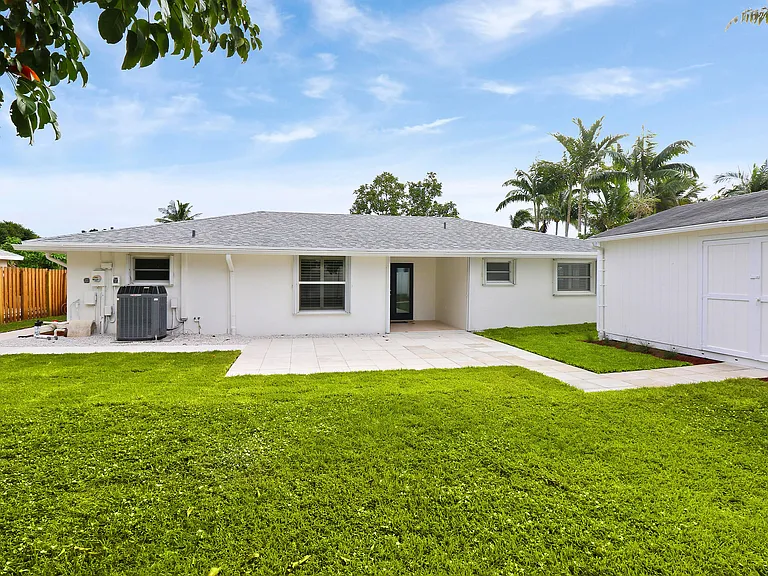 1600 Venus Ave — Photo 27
