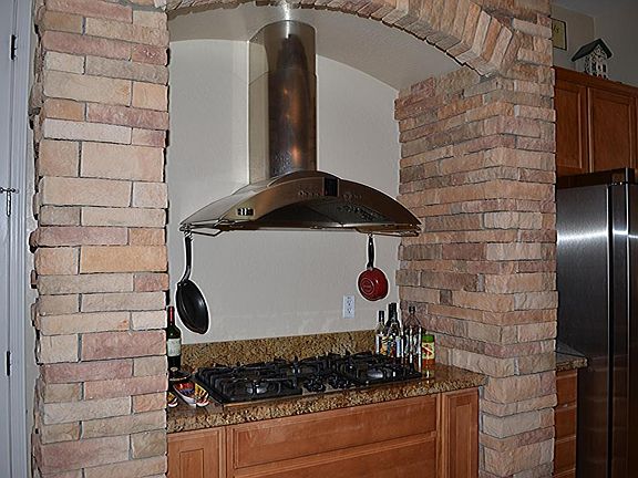 4th image of 665 E Bellerive Pl