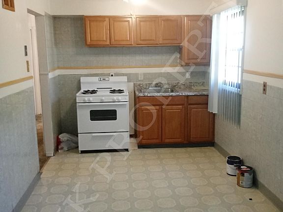 3rd image of 505 Ballman Ave