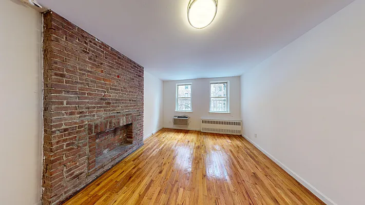 Rented by Bond New York | media 10