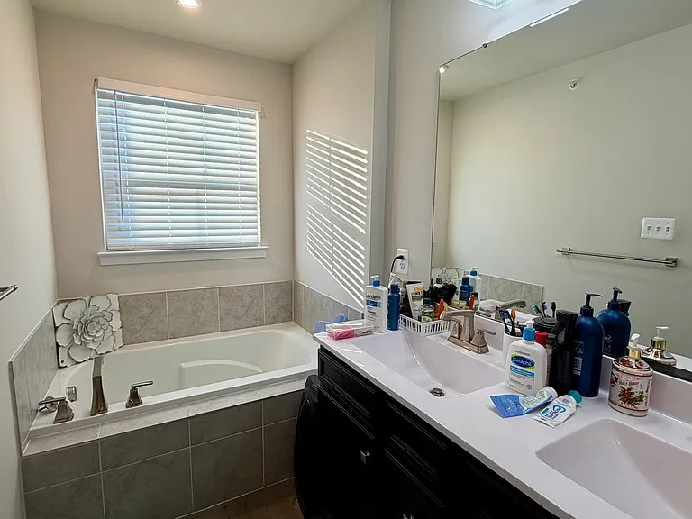 6032 Goshawk St — Photo 24