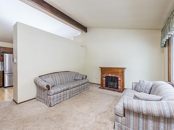 2nd image of 37268 N Lake Shore Dr