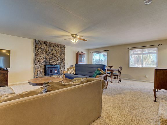 4th image of 12580 Ashland Ave