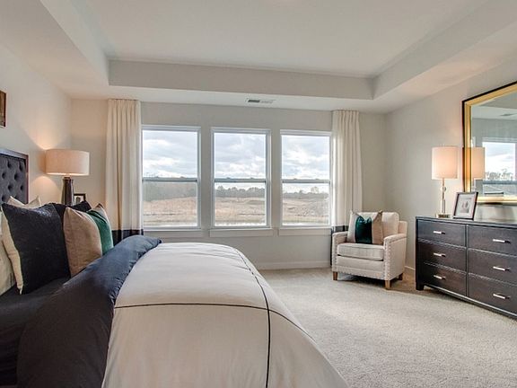 5th image of 303 Tucker Trice Blvd Lot 8