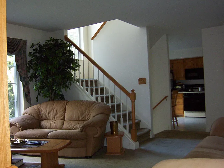 3 Starwood Ln — Photo 3