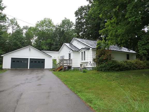 2nd image of 1412 Main Road