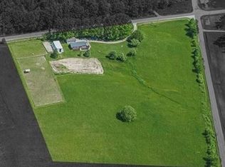 4922 Bushnell Rd, Conneaut, OH 44030