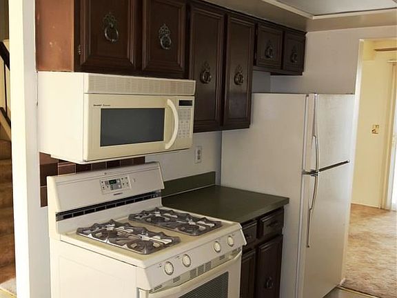5th image of 37037 Brynford Dr